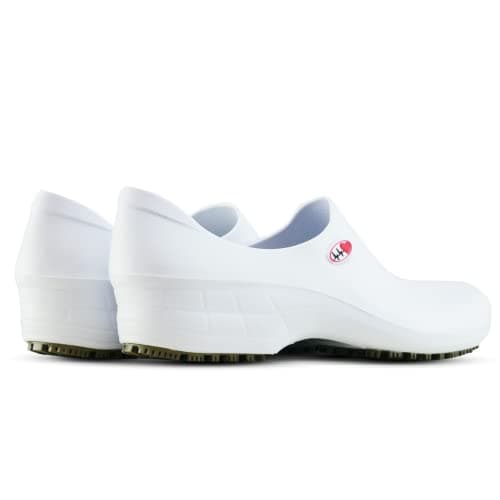 Sticky Nursing Clogs for Women - Waterproof & Non-Slip Kitchen Work Shoes