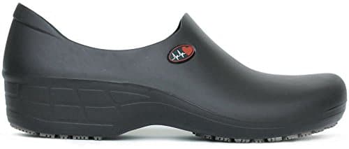 Sticky Nursing Shoes for Women - Waterproof & Non-Slip Kitchen Clogs