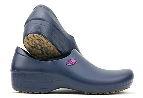 Sticky Nursing Shoes for Women - Waterproof & Non-Slip Kitchen Clogs