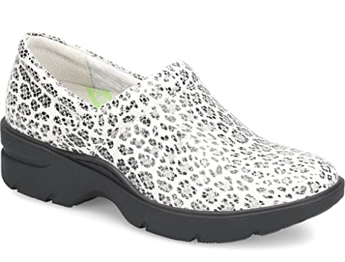 Nurse Mates Indya/Wide 8 White Leopard Nursesacje