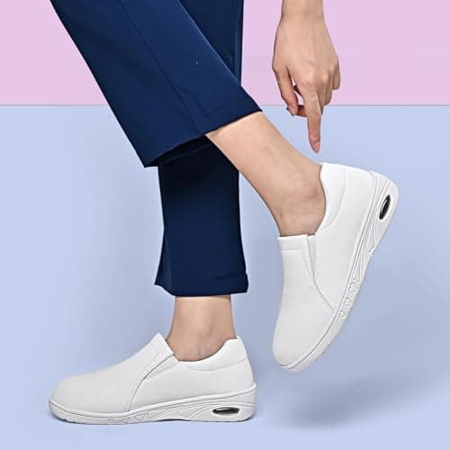 Women's Lightweight Comfortable Waterproof Slip-On Nurse Shoes for Work and Food Service