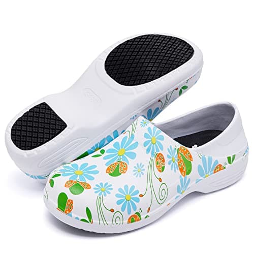Non-Slip Waterproof Lightweight Comfort Clogs for Women in Healthcare and Food Service